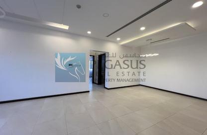 Apartment - 3 Bedrooms - 3 Bathrooms for sale in Maqabah - Northern Governorate