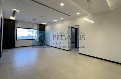 Apartment - 3 Bedrooms - 3 Bathrooms for sale in Maqabah - Northern Governorate