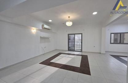 Apartment - 3 Bedrooms - 3 Bathrooms for rent in Busaiteen - Muharraq Governorate Apartment - 3 Bedrooms - 3 Bathrooms for rent in Busaiteen - Muharraq Governorate