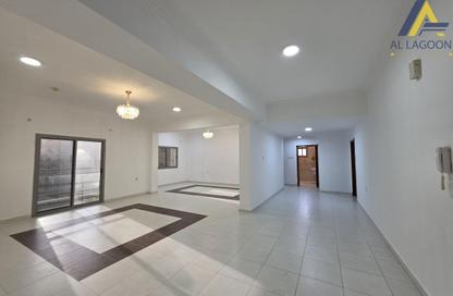Apartment - 3 Bedrooms - 3 Bathrooms for rent in Busaiteen - Muharraq Governorate Apartment - 3 Bedrooms - 3 Bathrooms for rent in Busaiteen - Muharraq Governorate