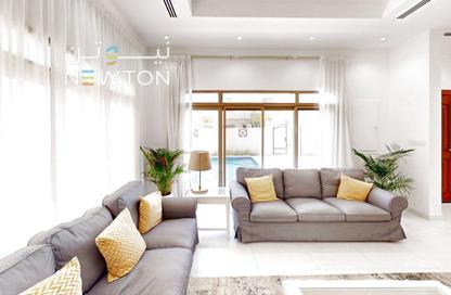Villa - 4 Bedrooms - 5 Bathrooms for rent in Saar - Northern Governorate