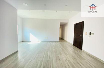 Apartment - 3 Bedrooms - 2 Bathrooms for rent in Segaya - Manama - Capital Governorate