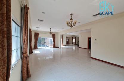 Villa - 5 - 7 for rent in Al Juffair - Capital Governorate