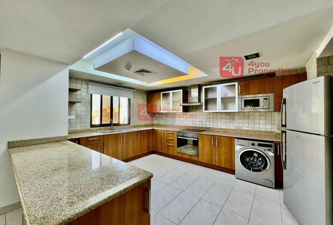 52117100 - Property Image 3