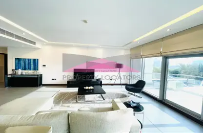 Apartment - 2 Bedrooms - 3 Bathrooms for rent in Reef Island - Capital Governorate