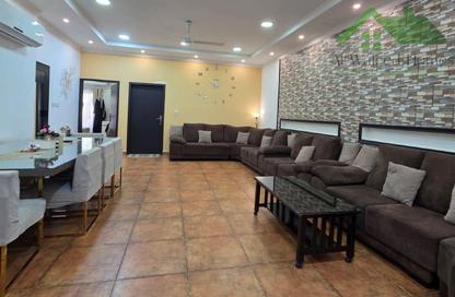 Apartment - 3 Bedrooms - 3 Bathrooms for rent in Gufool - Manama - Capital Governorate Apartment - 3 Bedrooms - 3 Bathrooms for rent in Gufool - Manama - Capital Governorate