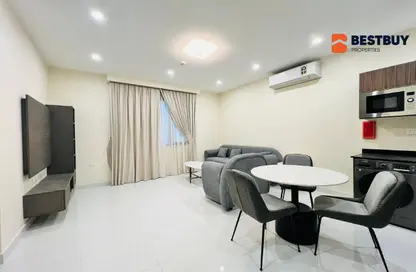Apartment - 1 Bedroom - 1 Bathroom for rent in Al Burhama - Manama - Capital Governorate