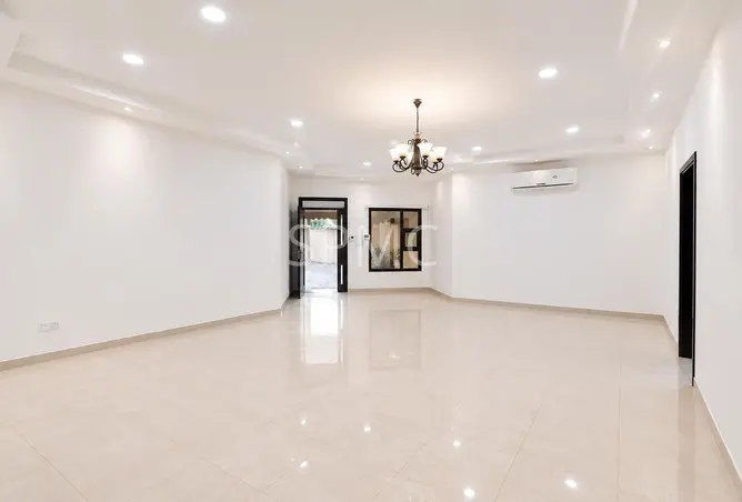55862392 - Property Image 2