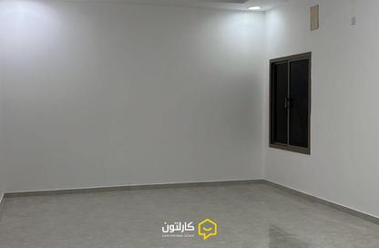 Apartment - 3 Bedrooms - 3 Bathrooms for sale in Alhajiyat - Riffa - Southern Governorate