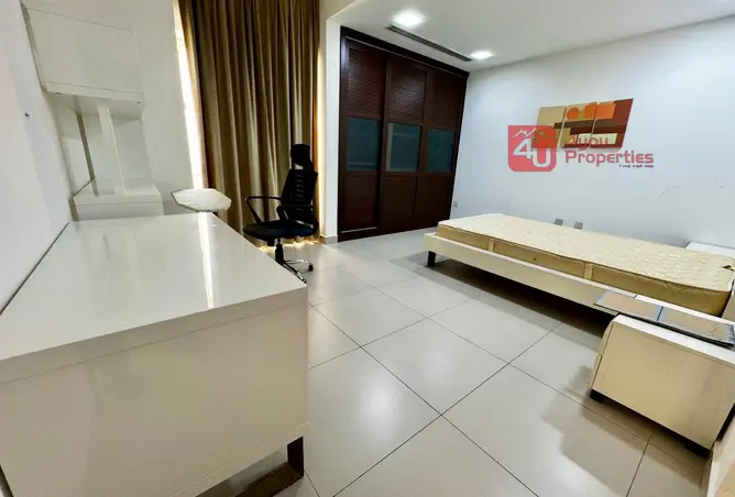58443779 - Property Image 2