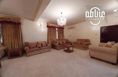 Apartment - 5 Bedrooms - 4 Bathrooms for rent in Bu Kowarah - Riffa - Southern Governorate