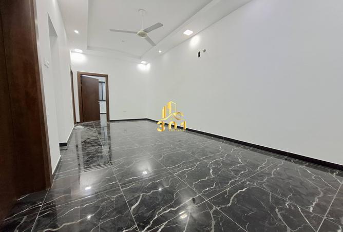 52436172 - Property Image 2