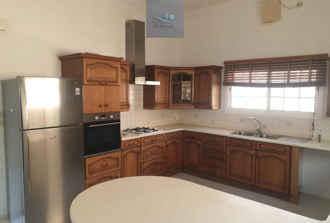 997447 - Property Image 3