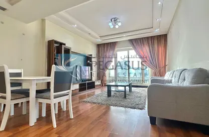 Apartment - 2 Bedrooms - 2 Bathrooms for rent in Abraj Al Lulu - Manama - Capital Governorate