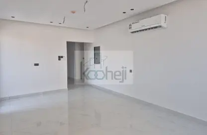 Apartment - 3 Bedrooms - 5 Bathrooms for sale in Hidd - Muharraq Governorate Apartment - 3 Bedrooms - 5 Bathrooms for sale in Hidd - Muharraq Governorate