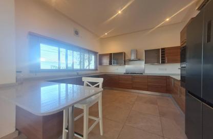 Villa - 4 Bedrooms - 5 Bathrooms for rent in Saar - Northern Governorate Villa - 4 Bedrooms - 5 Bathrooms for rent in Saar - Northern Governorate