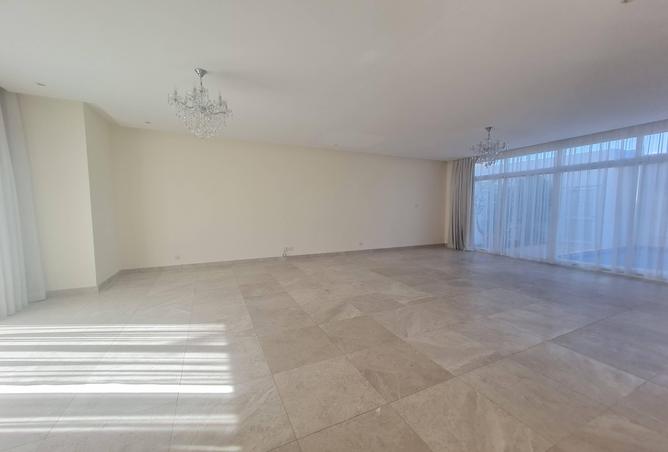 54318043 - Property Image 2