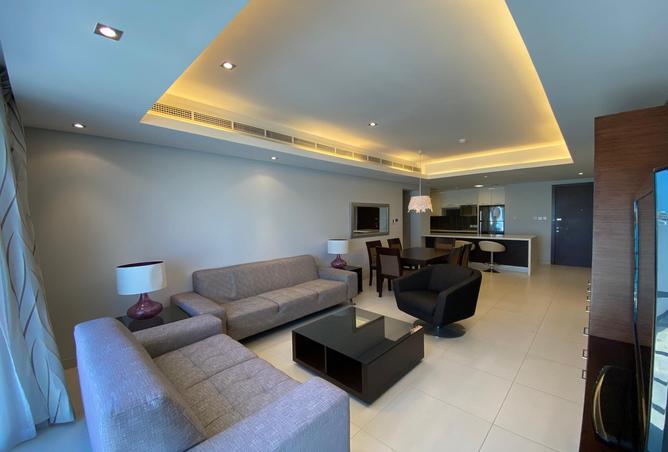 988767 - Property Image 2