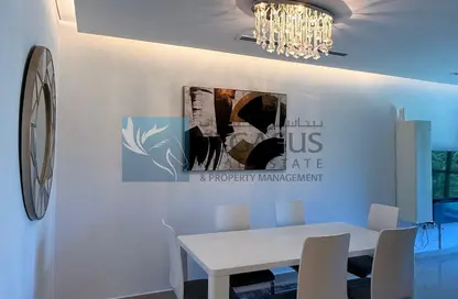 Apartment - 2 Bedrooms - 3 Bathrooms for rent in Reef Island - Capital Governorate