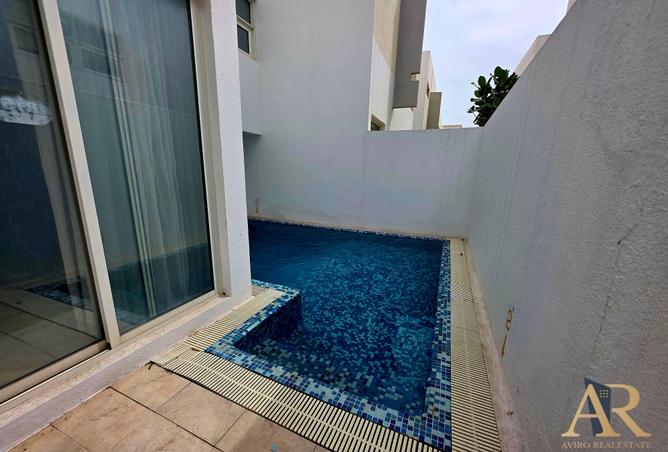 52300713 - Property Image 3