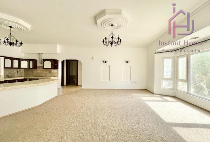 52880210 - Property Image 2