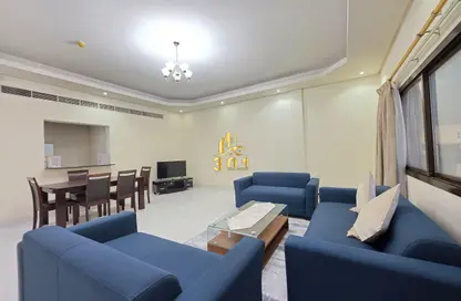 Apartment - 2 Bedrooms - 3 Bathrooms for rent in Al Burhama - Manama - Capital Governorate