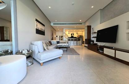 Apartment - 3 Bedrooms - 5 Bathrooms for rent in Reef Island - Capital Governorate