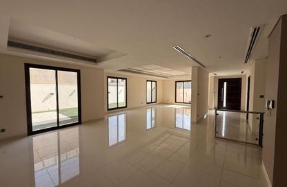 Villa - 4 Bedrooms - 4 Bathrooms for sale in Saar - Northern Governorate