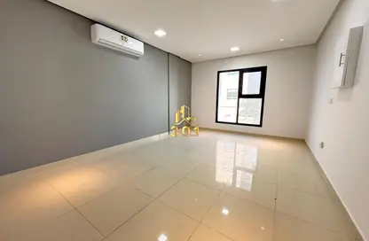 Apartment - 2 Bedrooms - 2 Bathrooms for rent in Janabiya - Northern Governorate