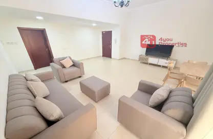 Apartment - 2 Bedrooms - 2 Bathrooms for rent in Al Burhama - Manama - Capital Governorate