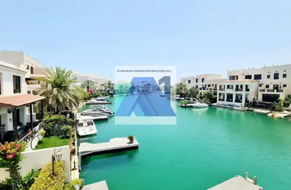 فيلا - 2 غرف نوم - 3 حمامات للايجار في مدينة المرسى - أمواج - المحرق