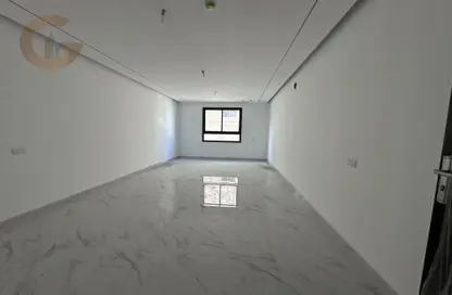 Apartment - 3 Bedrooms - 3 Bathrooms for sale in Hidd - Muharraq Governorate