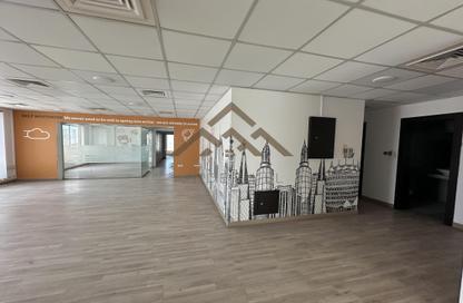 Office Space - 7 Bedrooms - 4 Bathrooms for rent in Seef - Capital Governorate