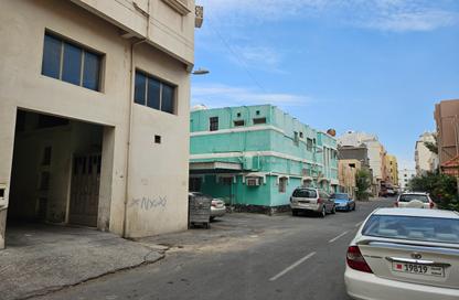 Whole Building - 2 Bedrooms - 2 Bathrooms for sale in Bu Kowarah - Riffa - Southern Governorate Whole Building - 2 Bedrooms - 2 Bathrooms for sale in Bu Kowarah - Riffa - Southern Governorate