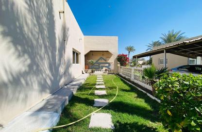 Compound - 3 Bedrooms - 2 Bathrooms for rent in Saar - Northern Governorate