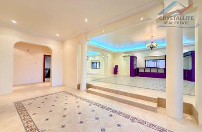 Villa - 3 Bedrooms - 4 Bathrooms for rent in Hamad Town - Northern Governorate