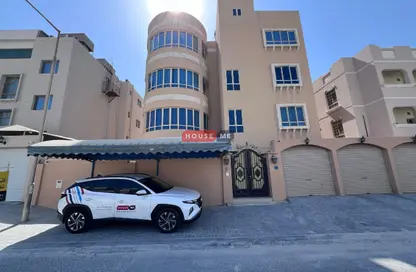 Whole Building - 5 Bedrooms - 2 Bathrooms for sale in Al Juffair - Capital Governorate