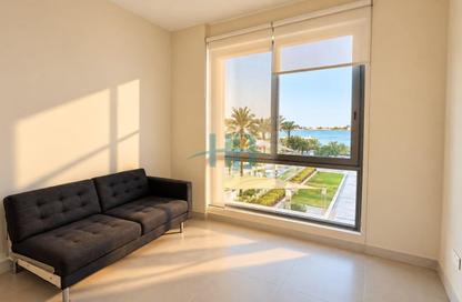 Apartment - 2 - 2 for rent in Marassi Al Bahrain - Diyar Al Muharraq - Muharraq Governorate