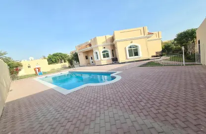 Villa - 4 Bedrooms - 3 Bathrooms for rent in Janabiya - Northern Governorate