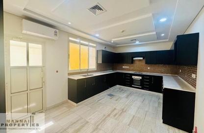 Villa - 5 Bedrooms - 6 Bathrooms for rent in Tubli - Central Governorate