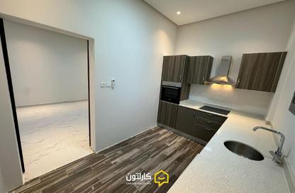 Whole Building - 7+ Bedrooms - 7+ Bathrooms for sale in Shakhura - Northern Governorate