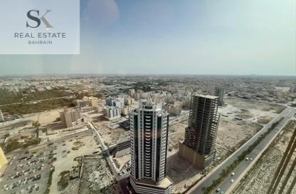 Apartment - 3 Bedrooms - 4 Bathrooms for rent in Abraj Al Lulu - Manama - Capital Governorate