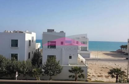Apartment - 2 Bedrooms - 2 Bathrooms for sale in Tala Island - Amwaj Islands - Muharraq Governorate