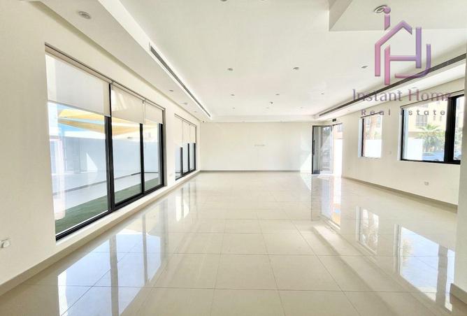 52301825 - Property Image 2