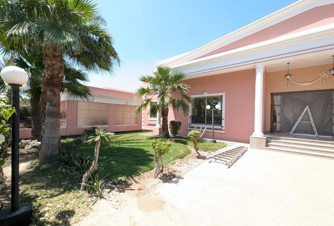 52354779 - Property Image 2