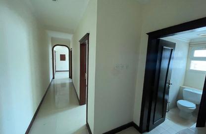 Apartment - 2 - 1 for rent in Segaya - Manama - Capital Governorate