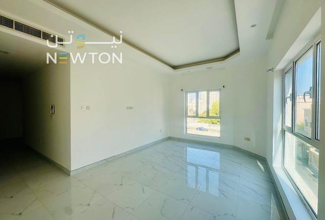 993963 - Property Image 2