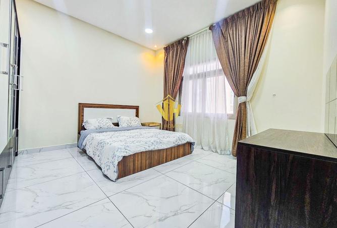 989554 - Property Image 2