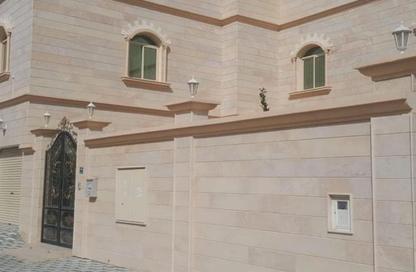 فيلا - 5 غرف نوم - 6 حمامات للايجار في مدينة حمد - المحافظة الشمالية
