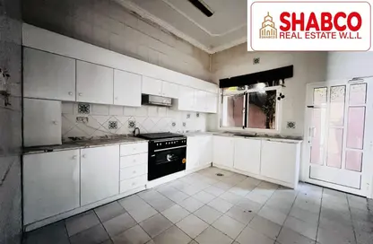 Villa - 3 Bedrooms - 4 Bathrooms for rent in Zinj - Manama - Capital Governorate